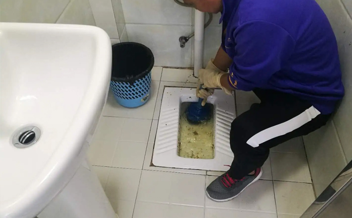 长征镇疏通蹲坑